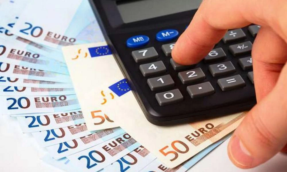 Υπ. Οικονομικών: Φορολογικά «πιστοποιητικά»-Επιστροφές φόρων «εξπρές» με αυτοματοποιημένες διαδικασίες